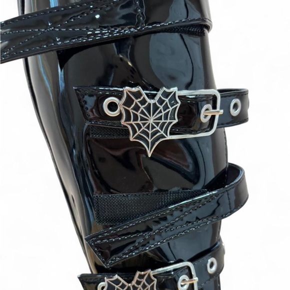 DOKIDOKI COSPLAY BOOTS SIZE 6 - Picture 2 of 7